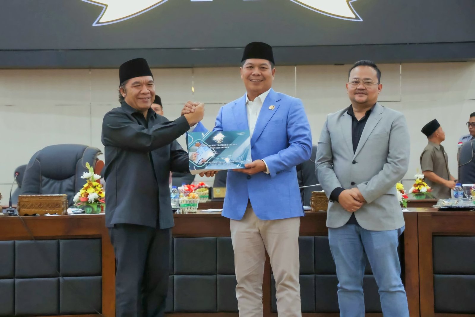 Postur APBD Banten TA 2025, Opsen Pajak Diklaim Tak Banyak Pengaruhi Neraca Keuangan 1 Postur APBD Banten TA 2025, Opsen Pajak Diklaim Tak Banyak Pengaruhi Neraca Keuangan
