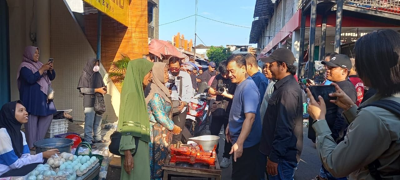 Hadiri Jalan Sehat di Sukoharjo, Ini Pesan Ahmad Luthfi untuk Warga 3 Hadiri Jalan Sehat di Sukoharjo, Ini Pesan Ahmad Luthfi untuk Warga