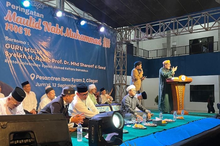 Peringati Maulid Nabi Muhammad SAW, Pesantren Ibnu Syam Undang Rektor Universitas Syeikh Ahmad Kaftaru Damaskus 5 Peringati Maulid Nabi Muhammad SAW, Pesantren Ibnu Syam Undang Rektor Universitas Syeikh Ahmad Kaftaru Damaskus