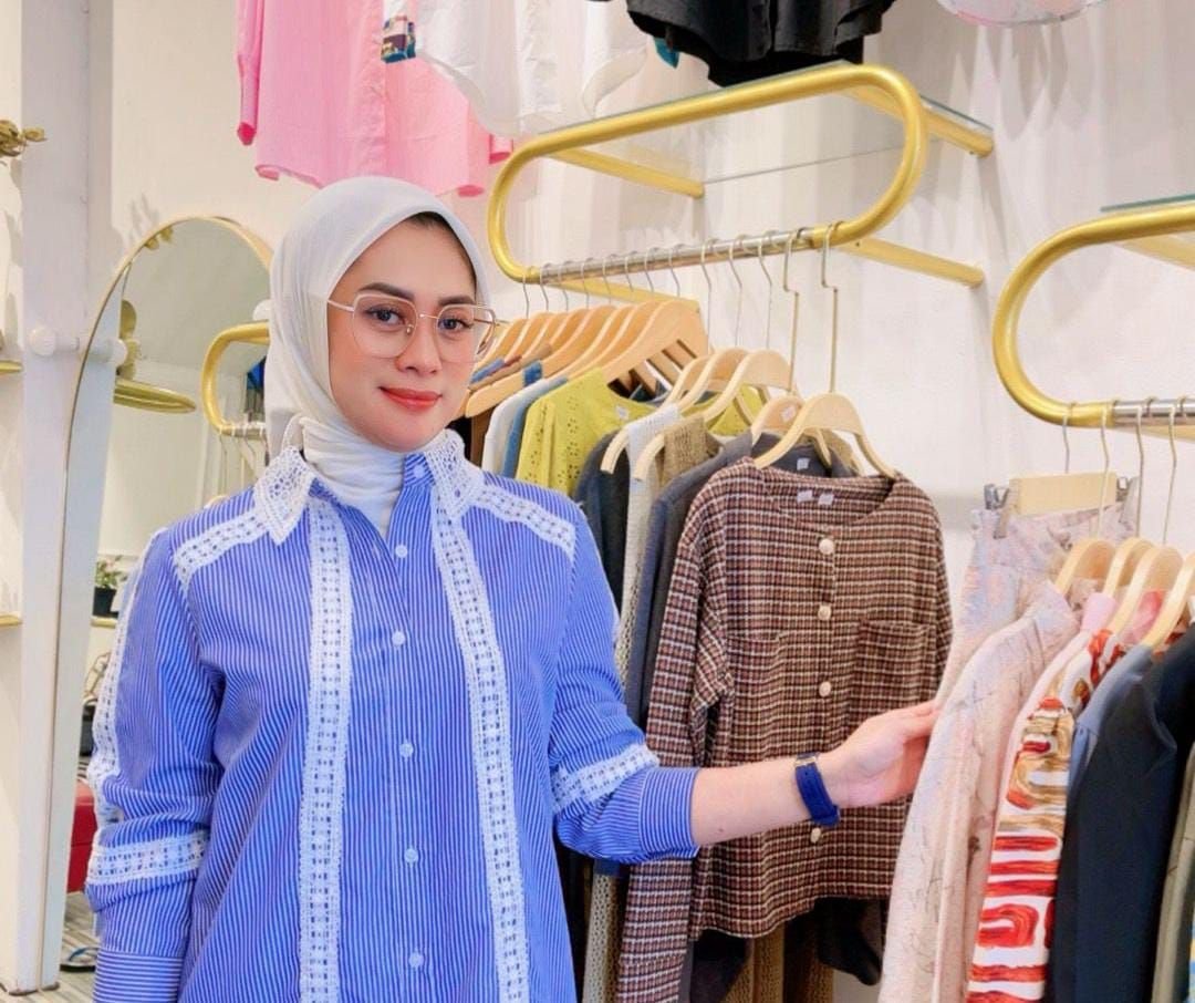 Keluar dari Zona Nyaman, Karyawan Leasing Jadi Pengusaha Baju Raup Omzet Rp190 Juta