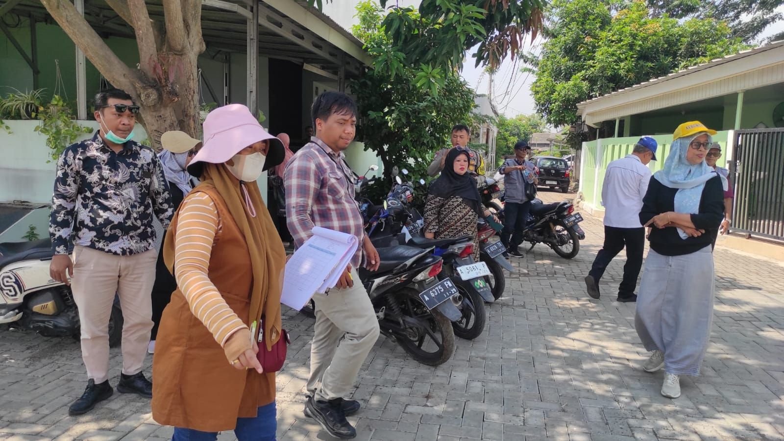 Jalan Lingkungan di Kebon Dalem Tak Lagi Becek Gegara Salira, Begini Kata Ketua Pokmas 2 Jalan Lingkungan di Kebon Dalem Tak Lagi Becek Gegara Salira, Begini Kata Ketua Pokmas