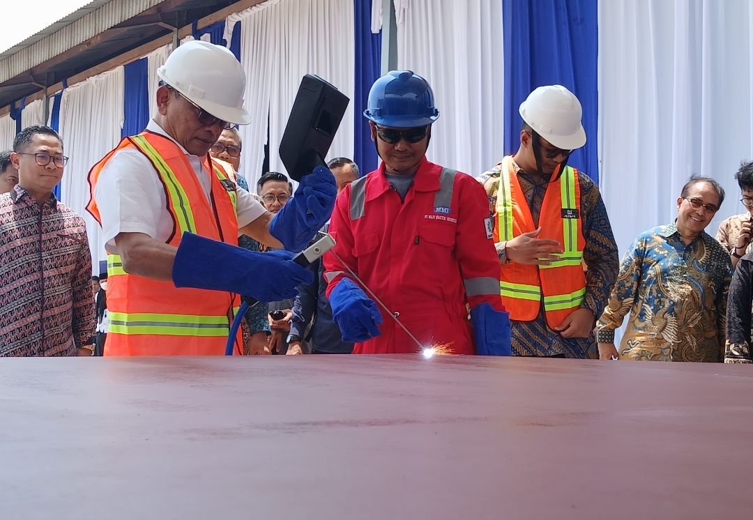 Dukung Kedaulatan Digital di Bidang Maritim, Moeldoko Luncurkan MDI di Galangan Kapal PT MMI Puloampel 1 Dukung Kedaulatan Digital di Bidang Maritim, Moeldoko Luncurkan MDI di Galangan Kapal PT MMI Puloampel