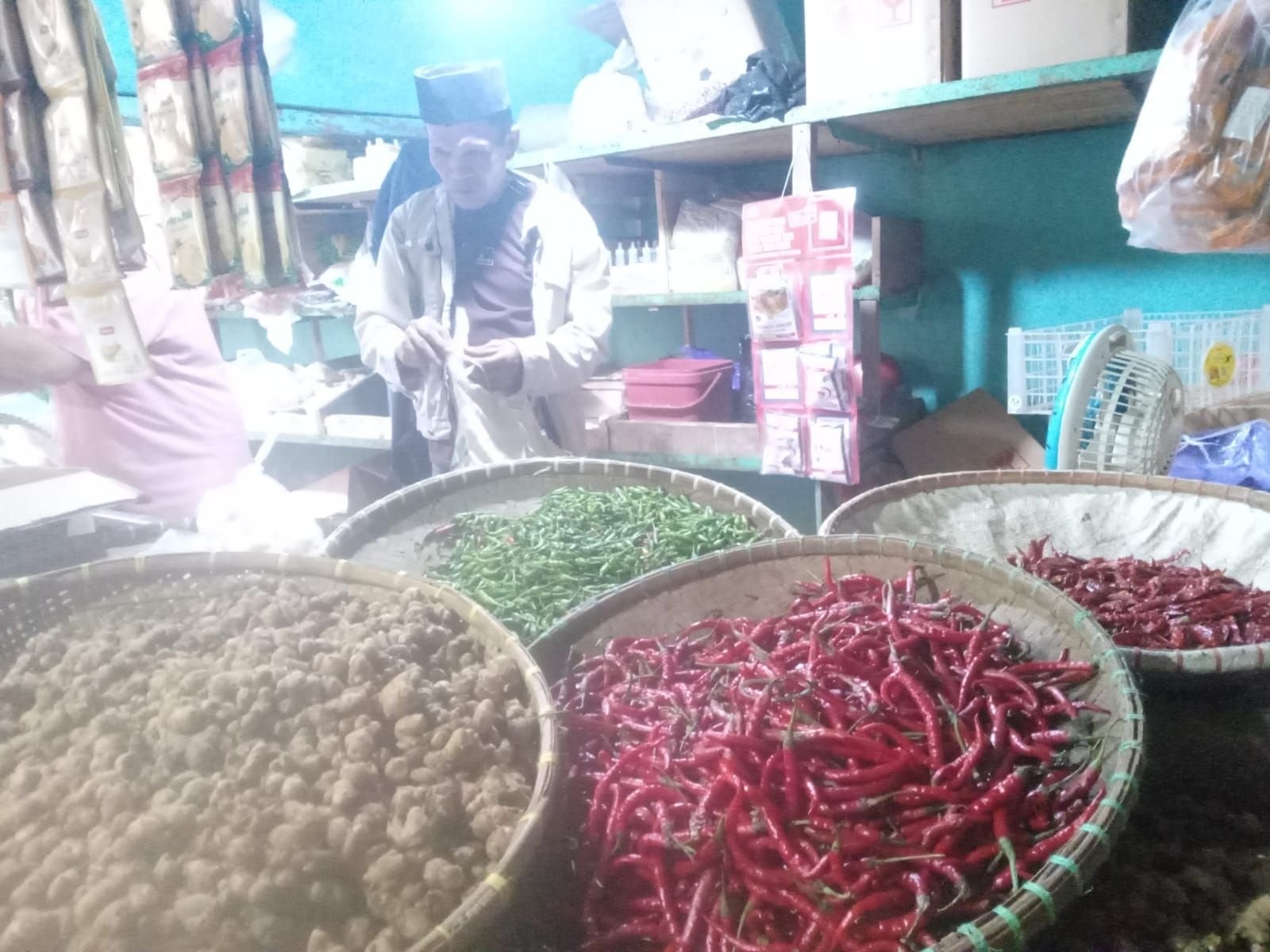 Pantas Makin Pedas! Harga Cabai Rawit Merah dan Bawang Merah di Pandeglang Meroket