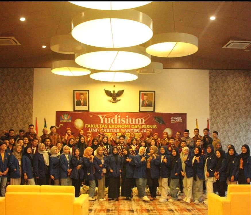 Febis Unbaja Gelar Yudisium Tahun 2024