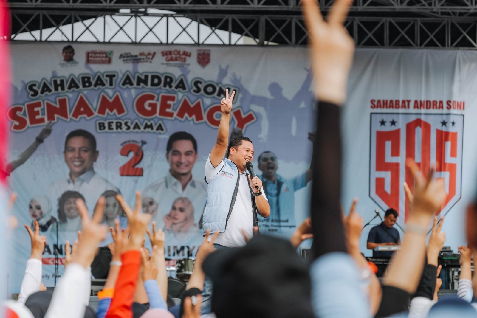 Kampanye Bareng Arief Wismansyah di Ciledug, Andra Soni Kampanyekan Sekolah Gratis 2 Kampanye Bareng Arief Wismansyah di Ciledug, Andra Soni Kampanyekan Sekolah Gratis