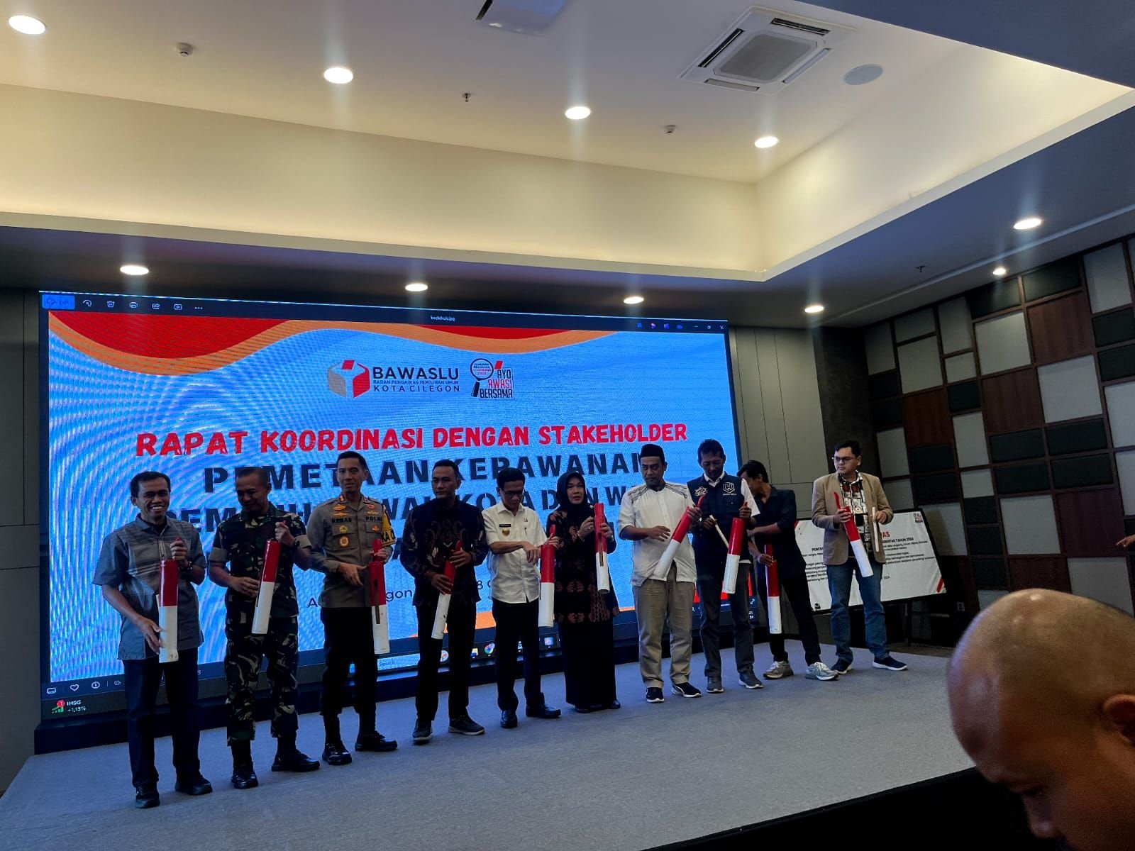 Hukuman Berat Menanti, Bawaslu Warning Pemberi dan Penerima Politik Uang Bakal Dipidana 10 Hukuman Berat Menanti, Bawaslu Warning Pemberi dan Penerima Politik Uang Bakal Dipidana