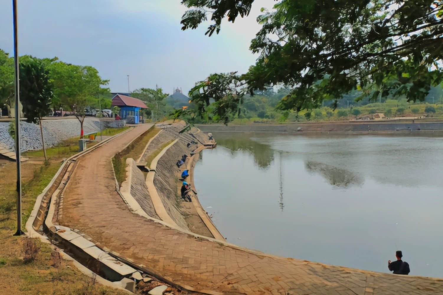 Banyak Masyarakat Masuk KP3B Lewat Jalan Tikus, Satpol PP Akui Kerja Ekstra untuk Menjaga 4 Banyak Masyarakat Masuk KP3B Lewat Jalan Tikus, Satpol PP Akui Kerja Ekstra untuk Menjaga