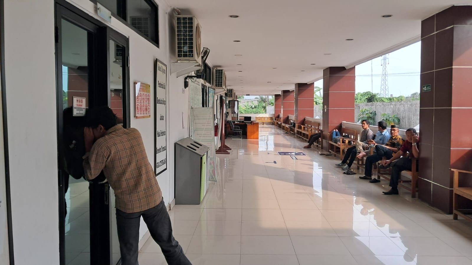 Jual Kakak Kandung, Mucikari Dituntut 1,2 Tahun Penjara 1 Jual Kakak Kandung, Mucikari Dituntut 1,2 Tahun Penjara