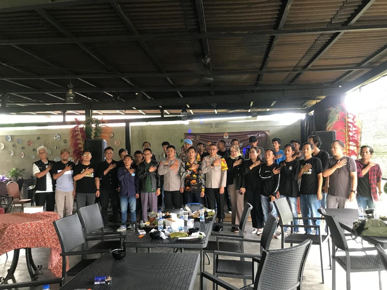 Sinergi dengan Wartawan, KPU Pandeglang Pastikan Bekerja 24 Jam