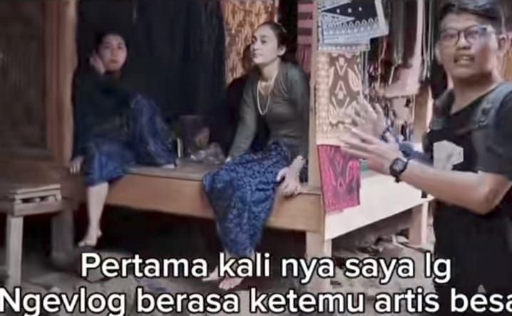 Datangi Dewi Baduy, YouTuber Ini Ngaku Kecewa Terhadap Kakak Sarti Baduy 1 Datangi Dewi Baduy, YouTuber Ini Ngaku Kecewa Terhadap Kakak Sarti Baduy