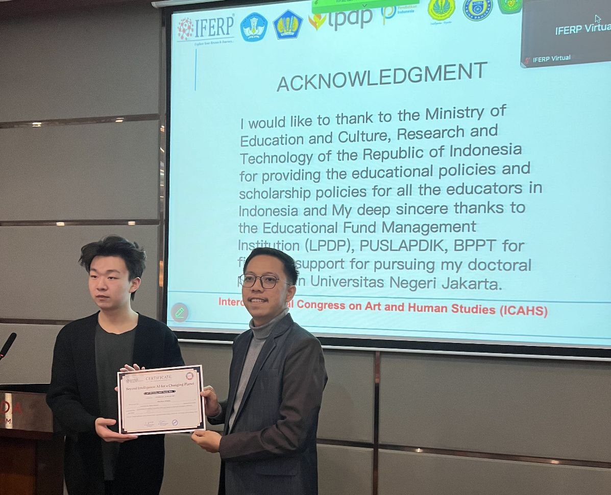 Dosen Uniba Tito Parta Wibowo go Internasional, jadi Presenter di China