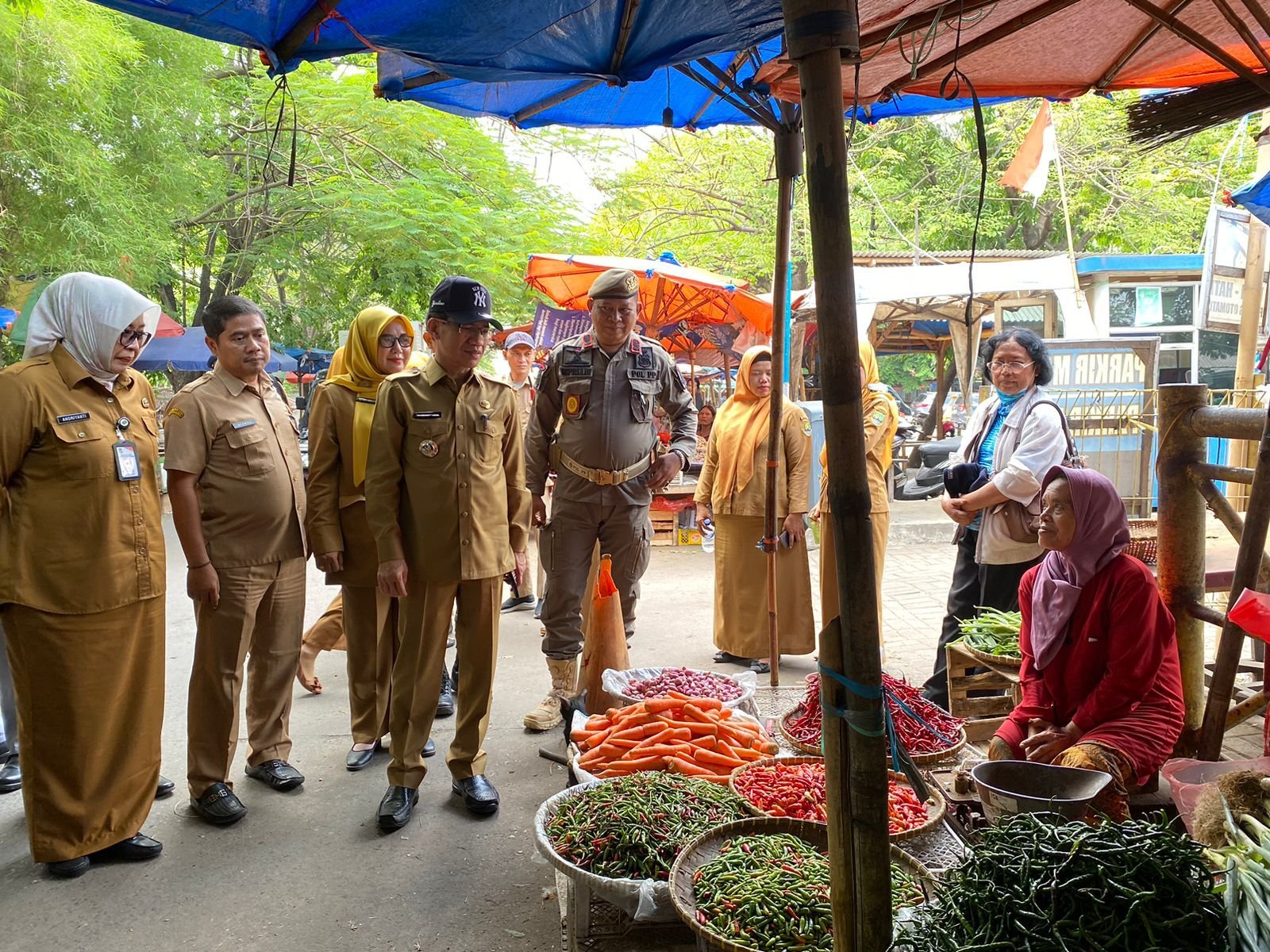 Tinjau Kondisi Lapangan, Pjs Walikota Cilegon Dorong Perbaikan Pasar Kranggot