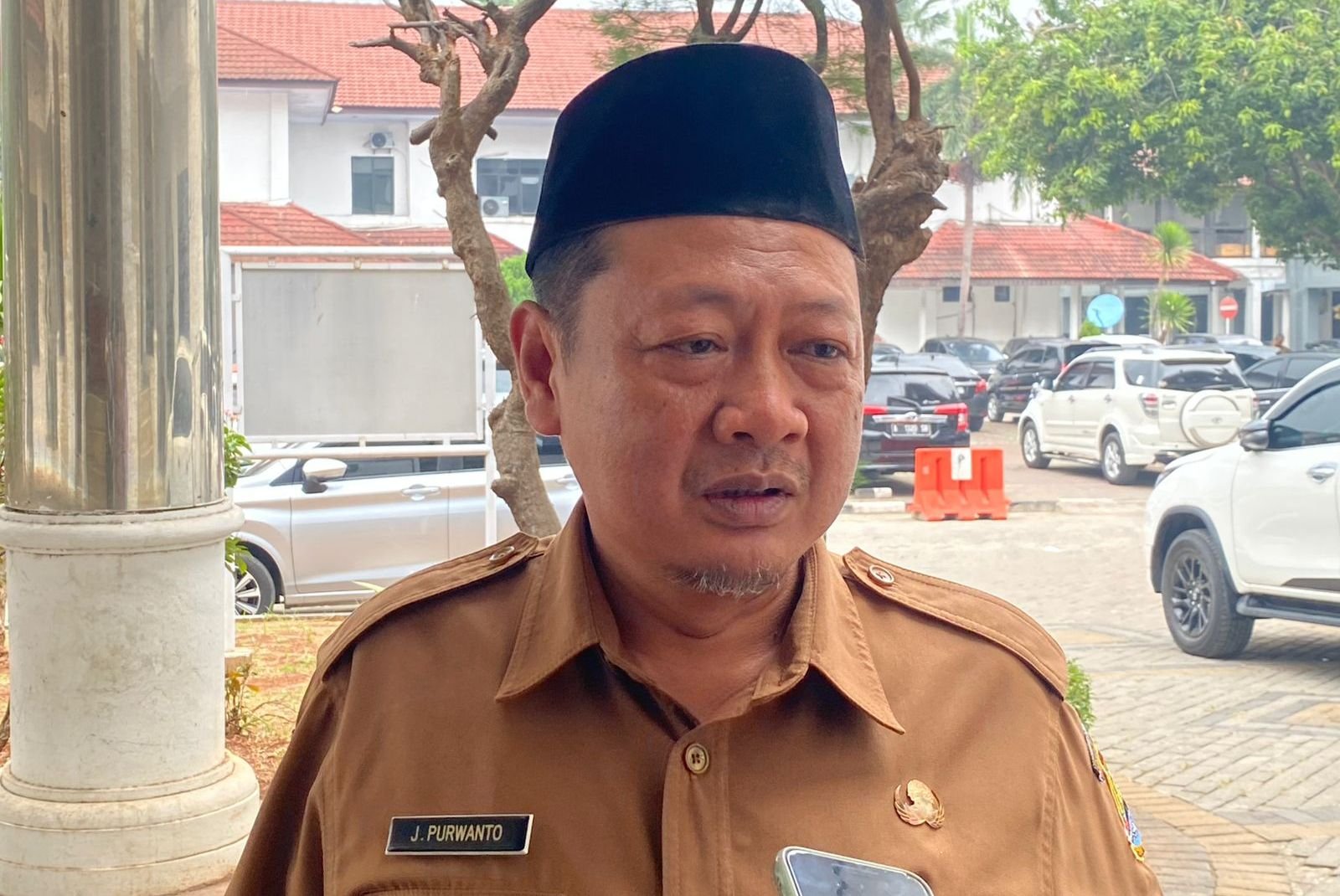 Dipanggil Bawaslu Terkait Dugaan Pelanggaran Netralitas ASN, Ini Kata Kepala BKPSDM Kota Cilegon 1 Dipanggil Bawaslu Terkait Dugaan Pelanggaran Netralitas ASN, Ini Kata Kepala BKPSDM Kota Cilegon