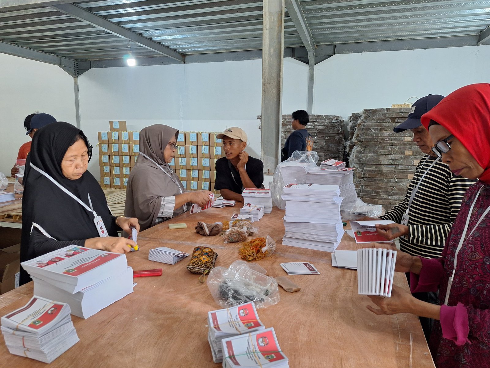 KPU Kota Cilegon Siapkan 2 Ribu Surat Suara Cadangan, Digunakan Jika Ada PSU 6 KPU Kota Cilegon Siapkan 2 Ribu Surat Suara Cadangan, Digunakan Jika Ada PSU