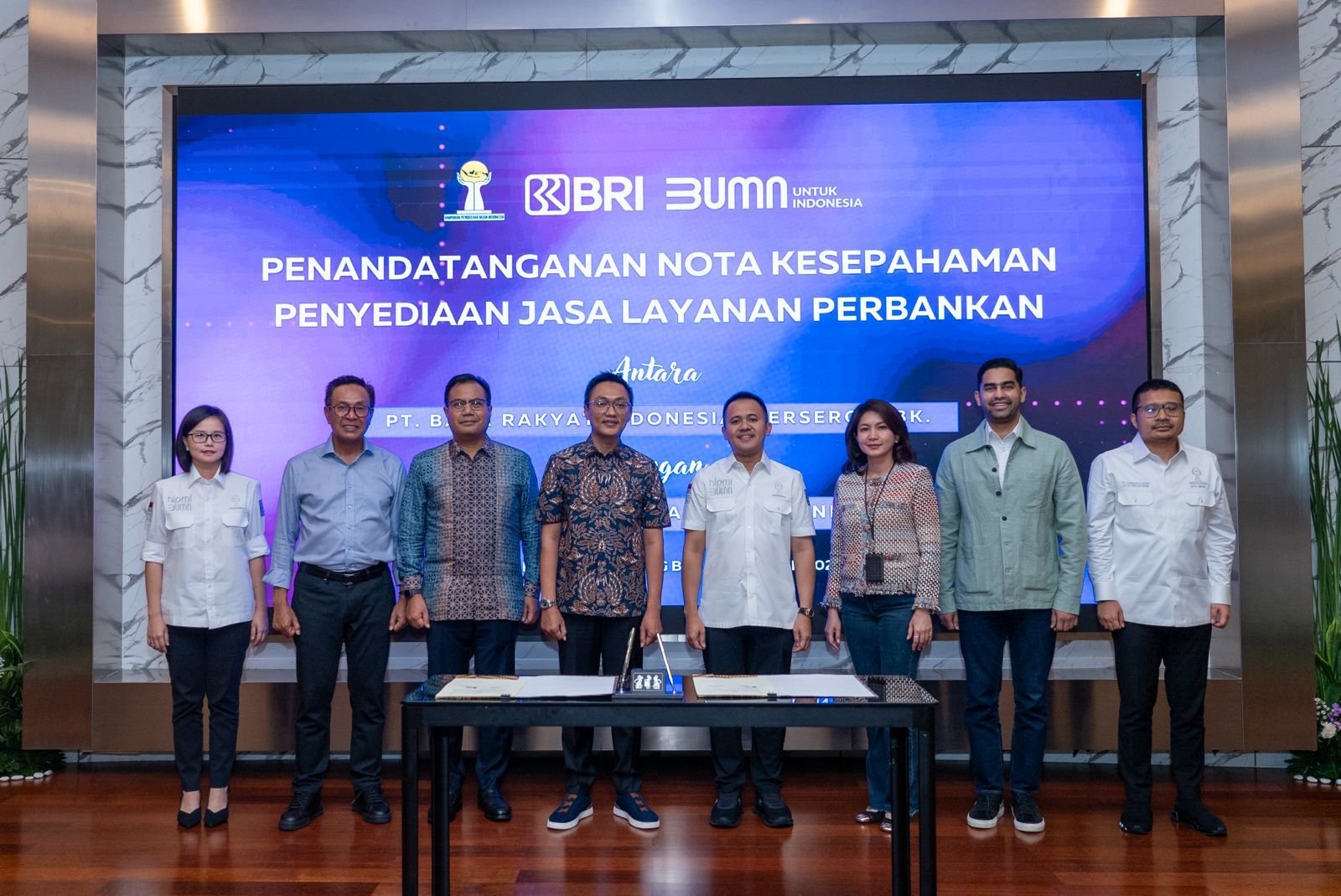 BRI dan HIPMI Jalin Sinergi Strategis untuk Dorong Pengusaha Muda Naik Kelas 2 BRI dan HIPMI Jalin Sinergi Strategis untuk Dorong Pengusaha Muda Naik Kelas