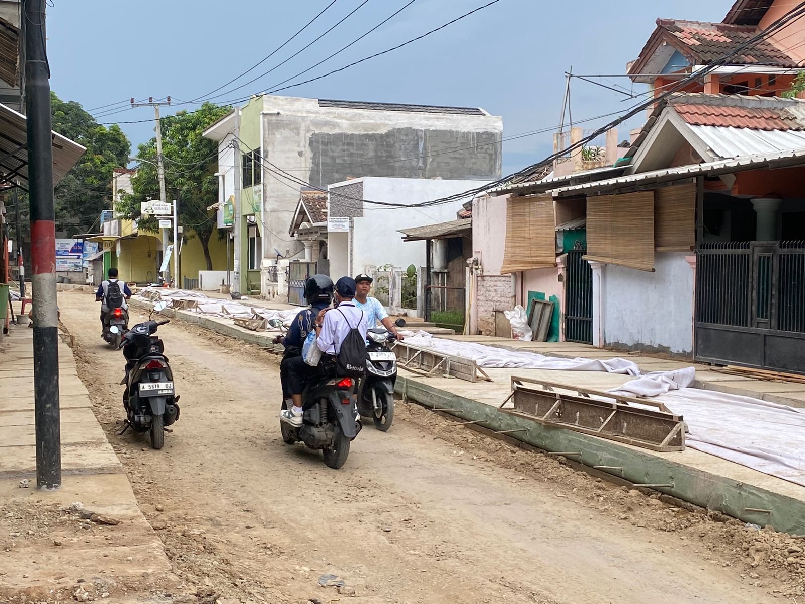 DPUPR Targetkan Perbaikan Jalan Warnasari Selesai Desember 1 DPUPR Targetkan Perbaikan Jalan Warnasari Selesai Desember