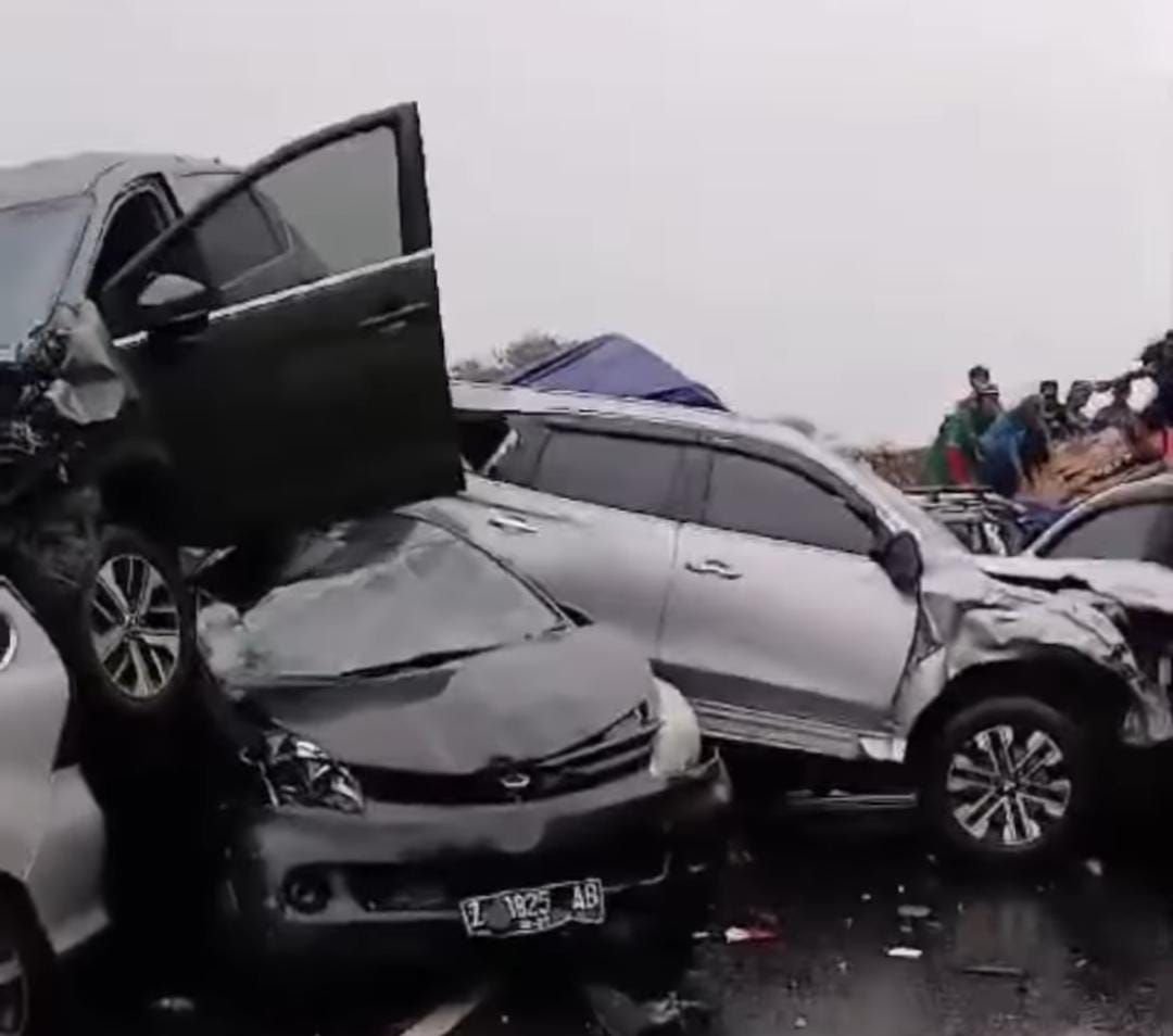 Sopir Truk Trailer Maut di Tol Cipularang Ternyata Warga Kabupaten Serang