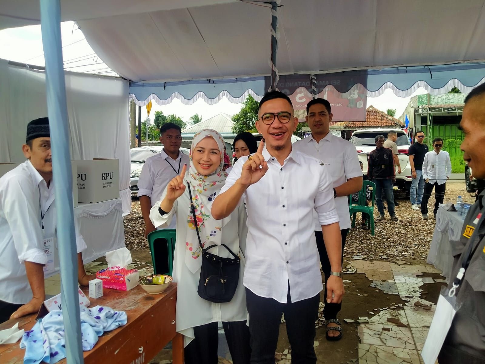 Sudah Sosialisasi ke 340 Desa di Lebak, Hasbi Nyoblos di TPS 02 Hasilnya Serahkan Allah SWT