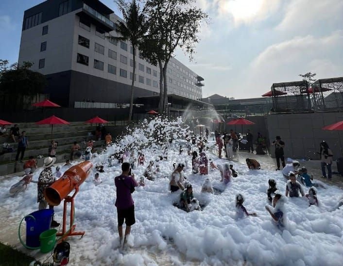 Tiga Hotel Aston di Banten Siapkan Acara Spesial Natal dan Tahun Baru, Makan Malam Spesial Hingga Hiburan Unik 6 Tiga Hotel Aston di Banten Siapkan Acara Spesial Natal dan Tahun Baru, Makan Malam Spesial Hingga Hiburan Unik