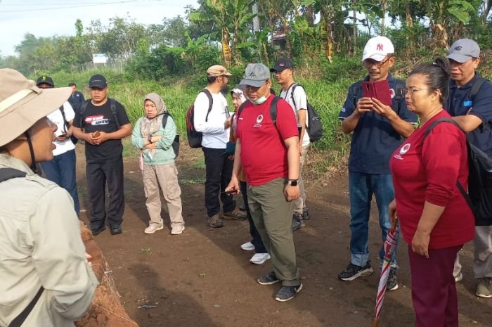3 Guru Sejarah SMA Perwakilan AGSI Banten Ikuti Sekolah Lapangan Majapahit 2 8 3 Guru Sejarah SMA Perwakilan AGSI Banten Ikuti Sekolah Lapangan Majapahit 2