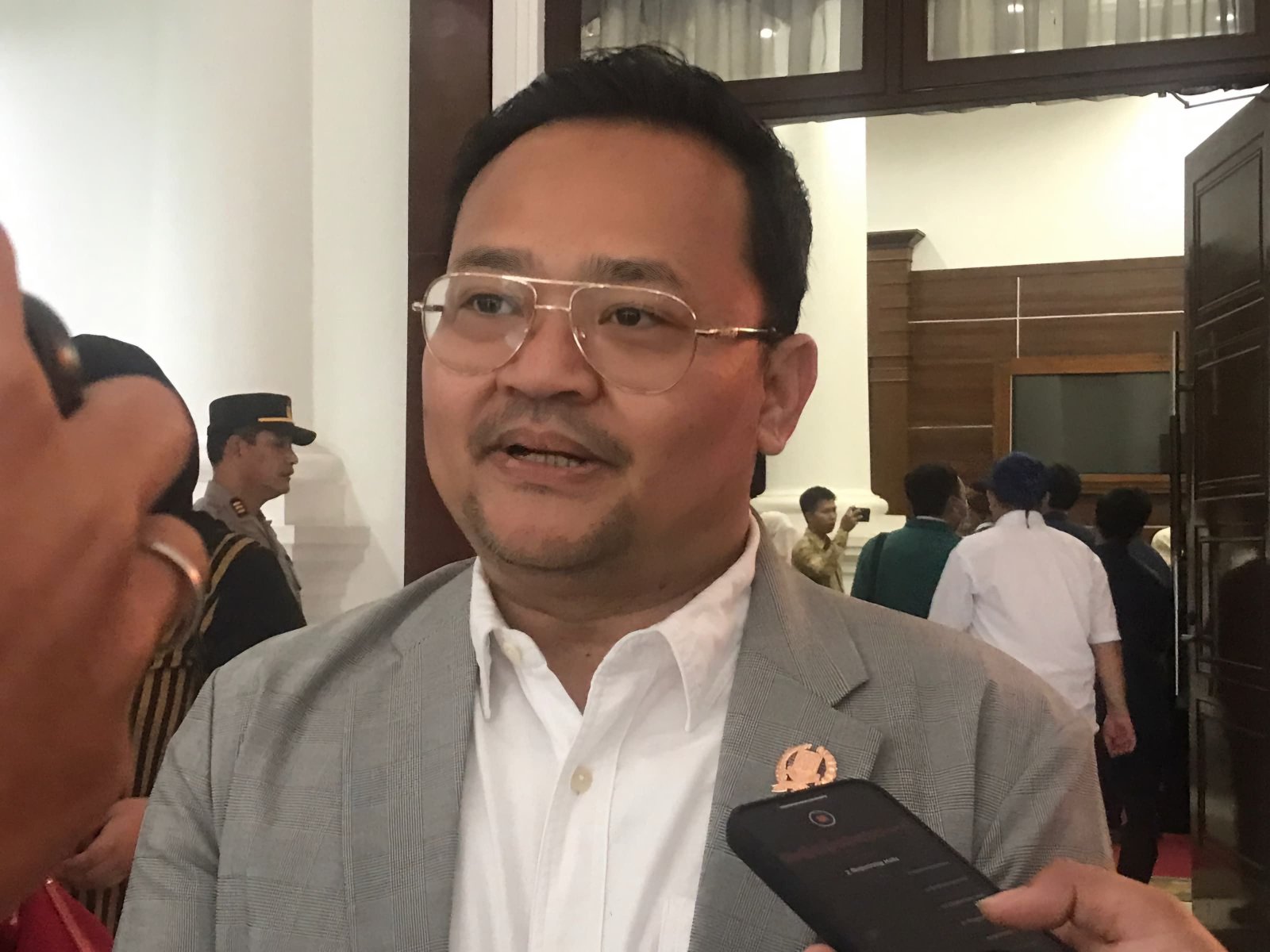 Pilgub Banten Dibawa ke MK, Tim Pemenangan Andra-Dimyati Tak Bakal Mundur: Kita Hadapi Bersama! 2 Pilgub Banten Dibawa ke MK, Tim Pemenangan Andra-Dimyati Tak Bakal Mundur: Kita Hadapi Bersama!