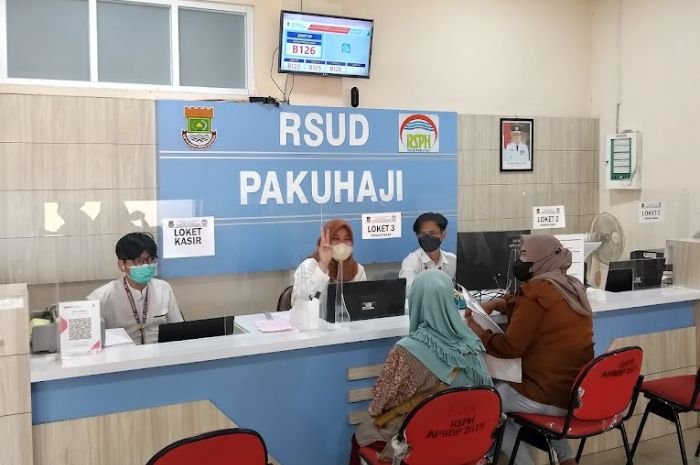 RSUD Pakuhaji Raih Penghargaan sebagai Rumah Sakit Terbaik dalam Program Penanganan TBC 2024 2 RSUD Pakuhaji Raih Penghargaan sebagai Rumah Sakit Terbaik dalam Program Penanganan TBC 2024