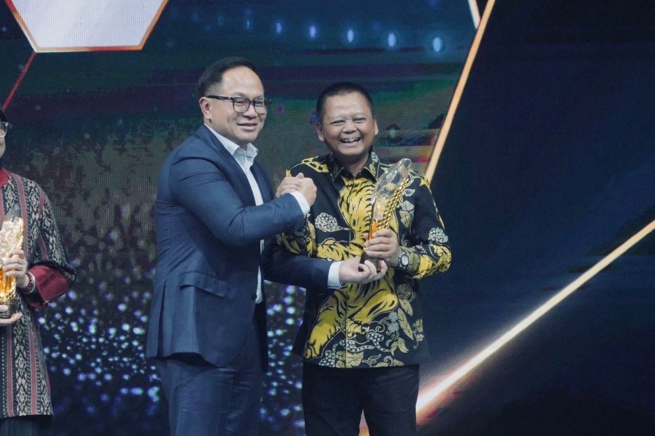 PNM Raih Penghargaan Outstanding Achievement in Public Empowerment, Bukti Nyata Komitmen Pemberdayaan Masyarakat 9 PNM Raih Penghargaan Outstanding Achievement in Public Empowerment, Bukti Nyata Komitmen Pemberdayaan Masyarakat