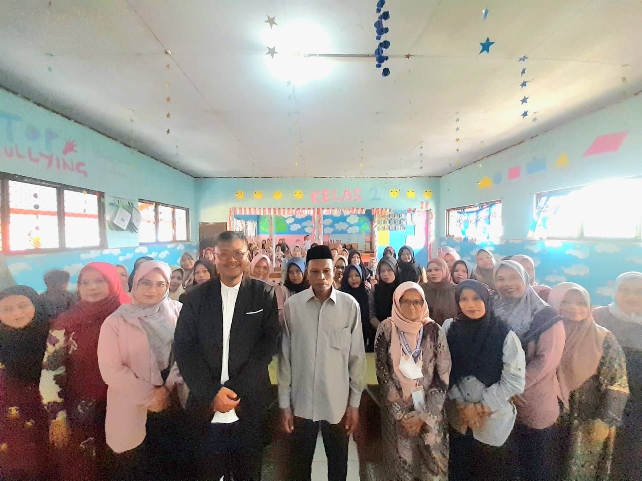 Orangtua SDN Campaka 1 Bahagia dan Tercerahkan Usai Ikuti Sosialisasi Penanganan Kekerasan di Satuan Pendidikan 1 Orangtua SDN Campaka 1 Bahagia dan Tercerahkan Usai Ikuti Sosialisasi Penanganan Kekerasan di Satuan Pendidikan