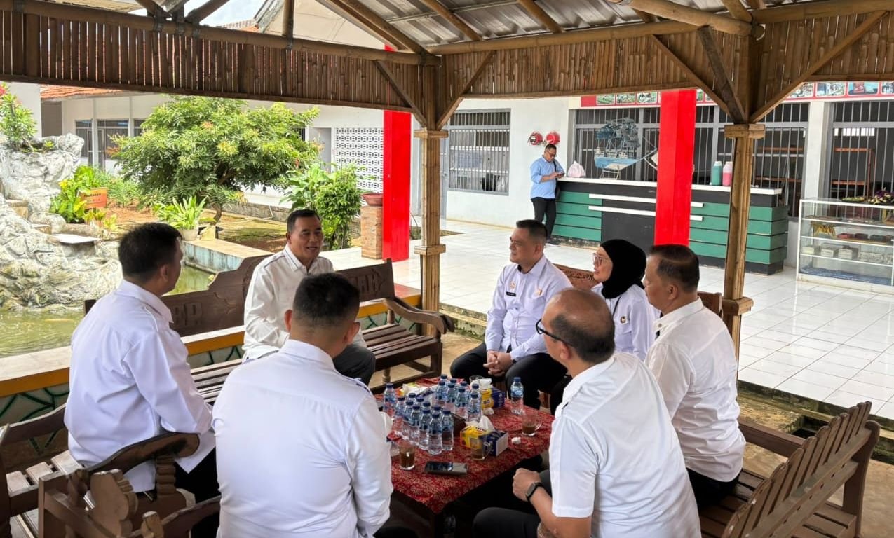 Kunjungi Lapas Kelas IIA Serang, Anggota DPR RI Edison Sitorus Temukan Persoalan Kelebihan Kapasitas