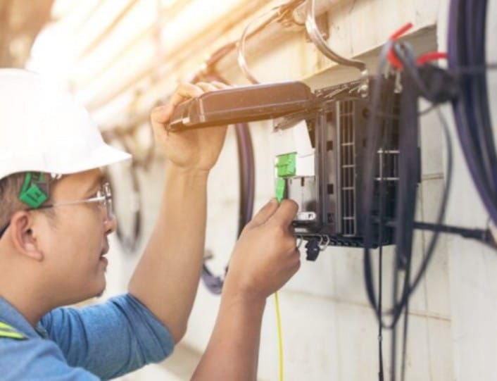 Capai Pelosok Negeri, Program Bantuan Pasang Baru Listrik di 2024 dari Pemerintah Sebanyak 155.429 Rumah Tangga 4 Capai Pelosok Negeri, Program Bantuan Pasang Baru Listrik di 2024 dari Pemerintah Sebanyak 155.429 Rumah Tangga