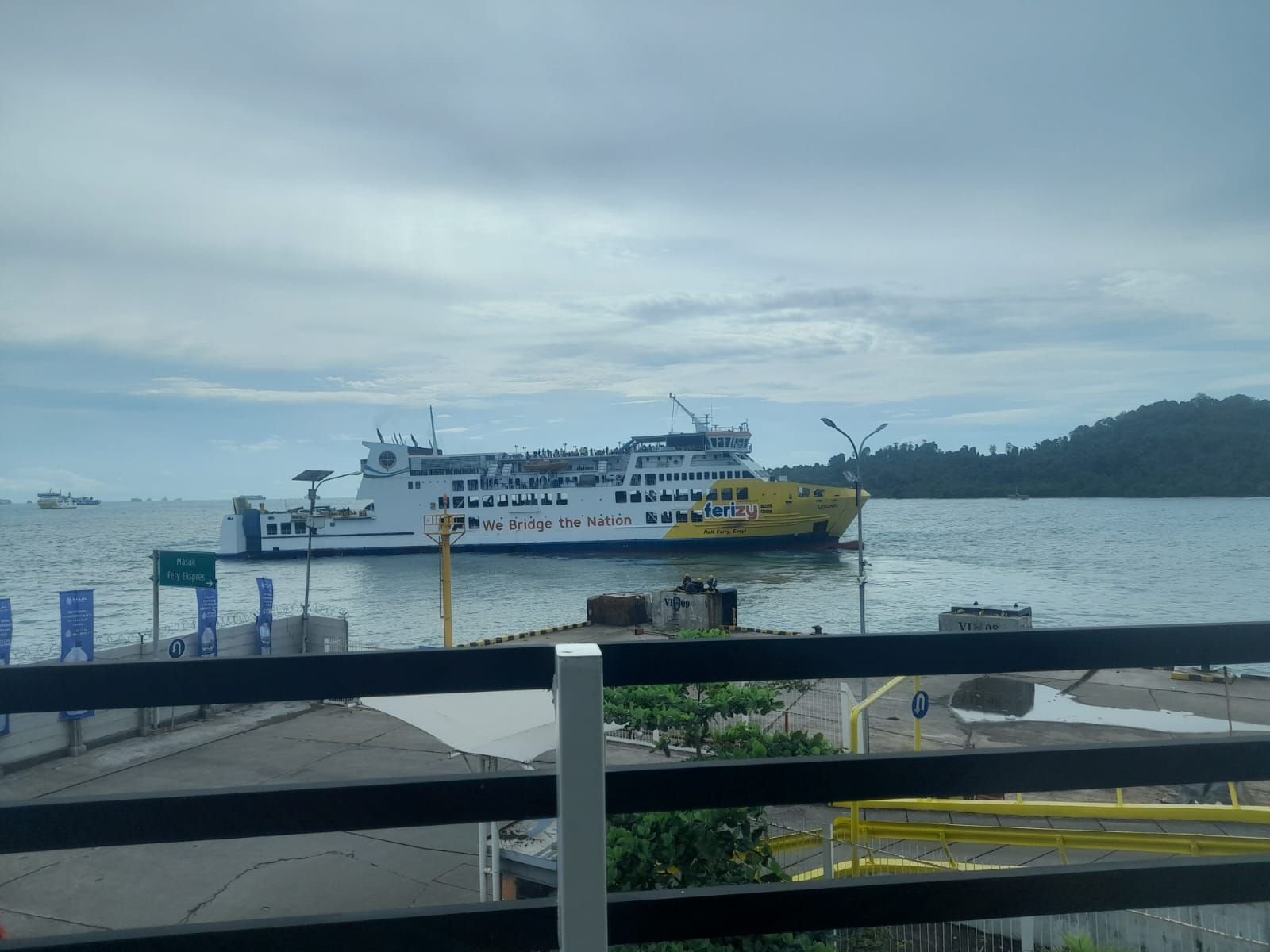 32.671 Warga Kembali ke Jawa Lewat Pelabuhan Merak 1 32.671 Warga Kembali ke Jawa Lewat Pelabuhan Merak