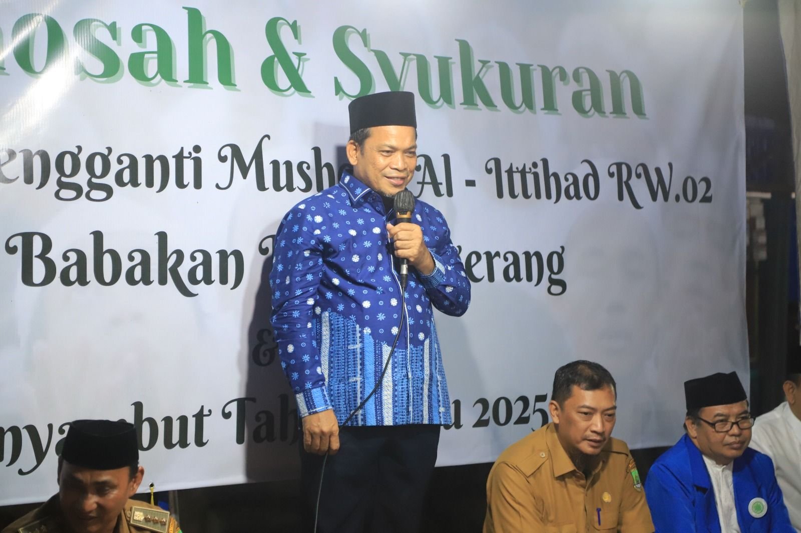 Pj Walikota Tangerang Hadiahkan Tanah Wakaf Musholla ke Warga Babakan, Kado Tahun Baru 2025 5 Pj Walikota Tangerang Hadiahkan Tanah Wakaf Musholla ke Warga Babakan, Kado Tahun Baru 2025