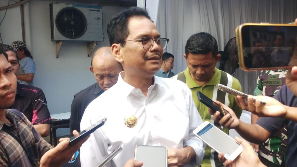 Pemkot Serang Luncurkan Warjok, Jual Minyak Goreng Rp 15.000 Per Liter 2 Pemkot Serang Luncurkan Warjok, Jual Minyak Goreng Rp 15.000 Per Liter