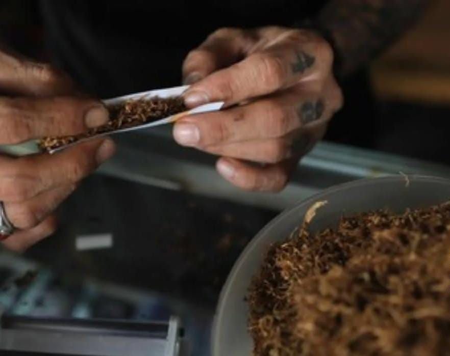 Doyan Sebat Siapa Nih? Harga Rokok Resmi Naik, Berikut Daftar Lengkapnya di Sini 4 Doyan Sebat Siapa Nih? Harga Rokok Resmi Naik, Berikut Daftar Lengkapnya di Sini