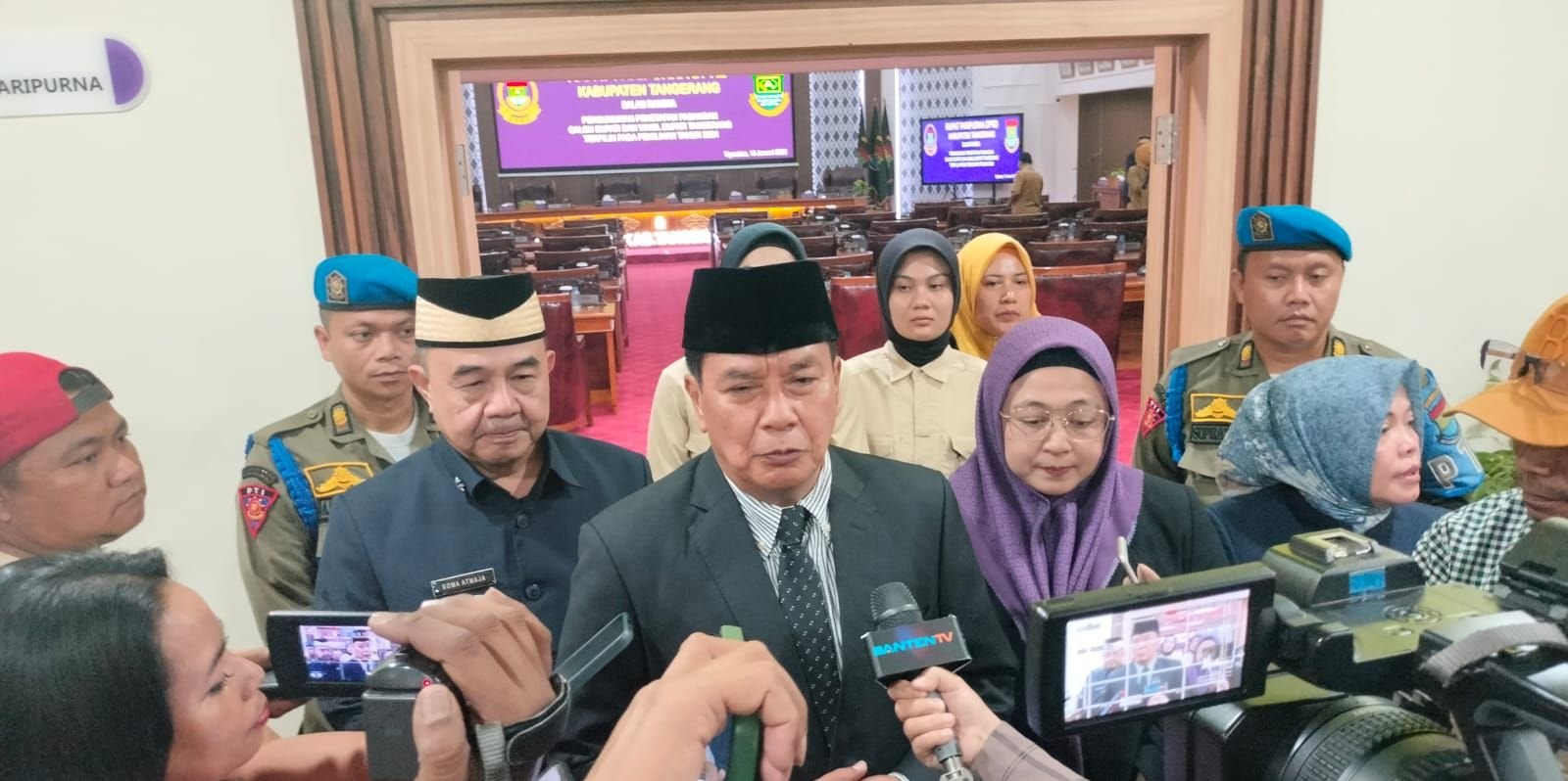Retreat Usai, Maesyal Rasyid – Intan Nurul Hikmah Kejar Program 100 Hari untuk Kabupaten Tangerang 1 Resmi Diumumkan DPRD, Maesyal - Intan Bupati Tangerang Periode 2025-2030