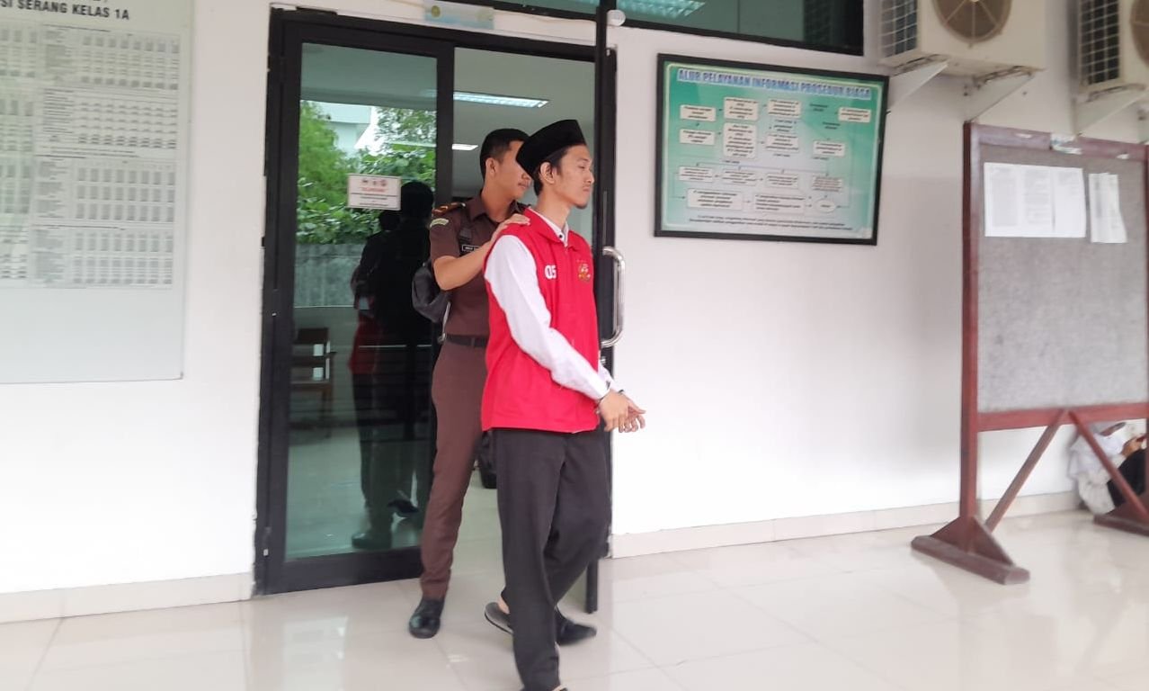 Lecehkan Bocah SD di Masjid Berulang Kali, Pemuda Asal Kota Serang Dituntut 13 Tahun Penjara 1 Lecehkan Bocah SD di Masjid Berulang Kali, Pemuda Asal Kota Serang Dituntut 13 Tahun Penjara