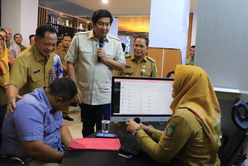 Diresmikan Mendagri dan Menteri PKP, Mal Pelayanan Publik Kota Tangerang Mudahkan Kebutuhan Administrasi Masyarakat 1 Diresmikan Mendagri dan Menteri PKP, Mal Pelayanan Publik Kota Tangerang Mudahkan Kebutuhan Administrasi Masyarakat