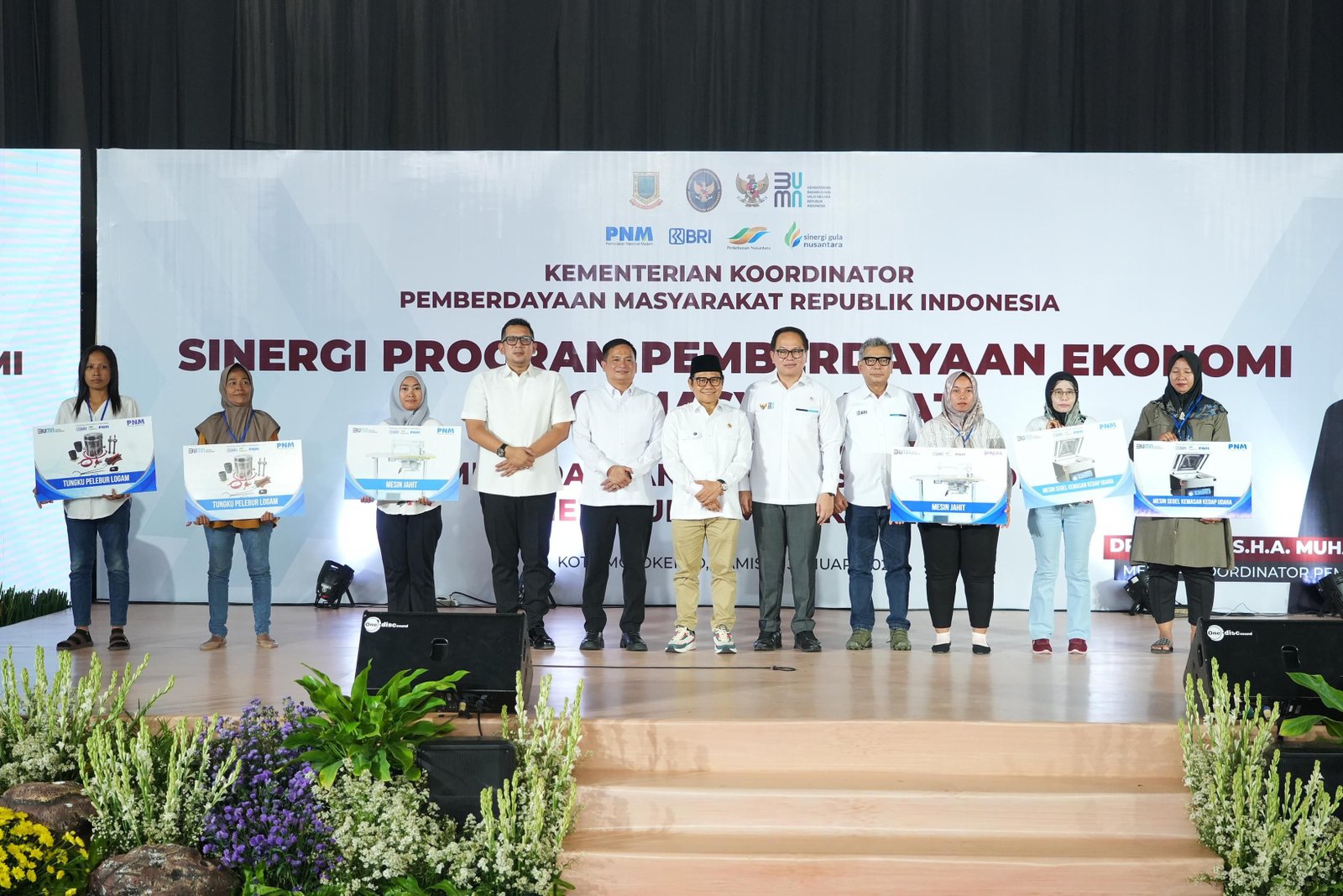 Kisah Sukses Ibu Suciyah Wujudkan Impian Usaha Cor Kuningan Berkat PNM Mekaar