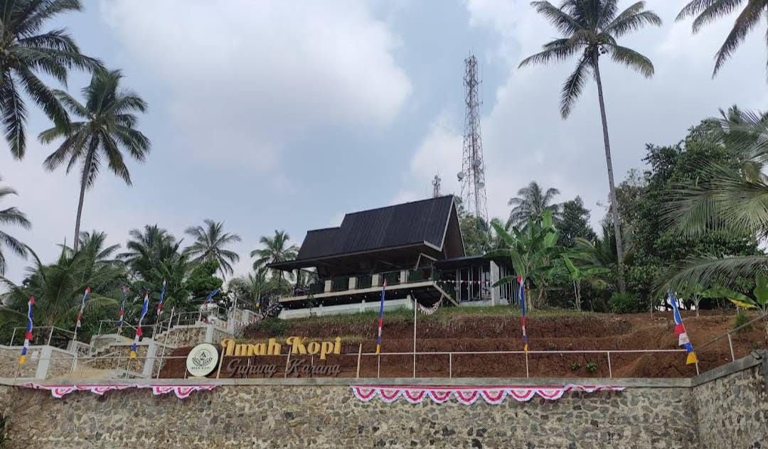 4 Rekomendasi Kafe Estetik di Serang, Pandeglang, dan Cilegon Cocok untuk Ajak Teman atau Pasangan 6 4 Rekomendasi Kafe Estetik di Serang, Pandeglang, dan Cilegon Cocok untuk Ajak Teman atau Pasangan