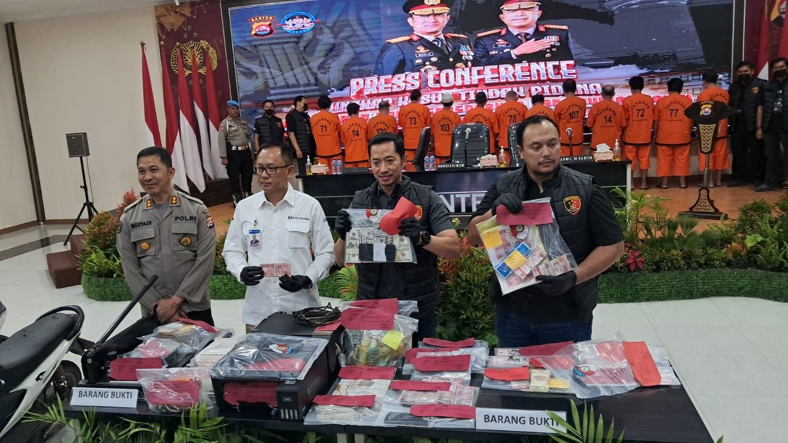 Hasil Pengembangan Polisi Akhirnya Komplotan Pengedar Uang Palsu Banten dan Jawa Barat Dibekuk