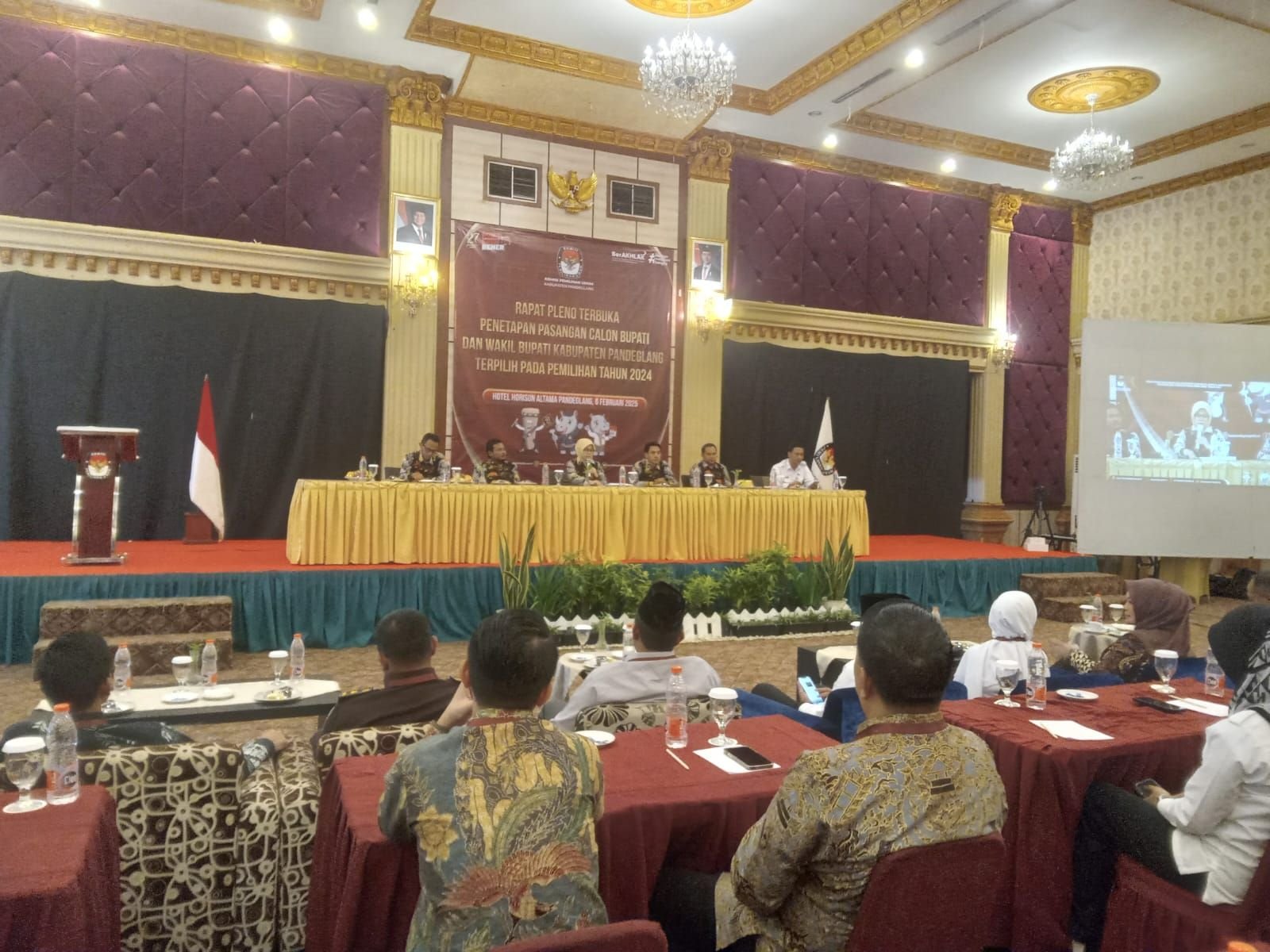 Angin Segar Bagi Dewi-Iing Karena KPU Tetapkan Mereka Jadi Pemenang Pilkada Pandeglang