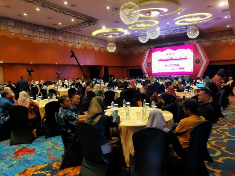 HPN Soroti Isu Ketahanan Pangan Ketua PWI Pusat Hendry Ch Bangun Meminta Pers Berperan Aktif Menyampaikan Informasinya 7 HPN Soroti Isu Ketahanan Pangan Ketua PWI Pusat Hendry Ch Bangun Meminta Pers Berperan Aktif Menyampaikan Informasinya