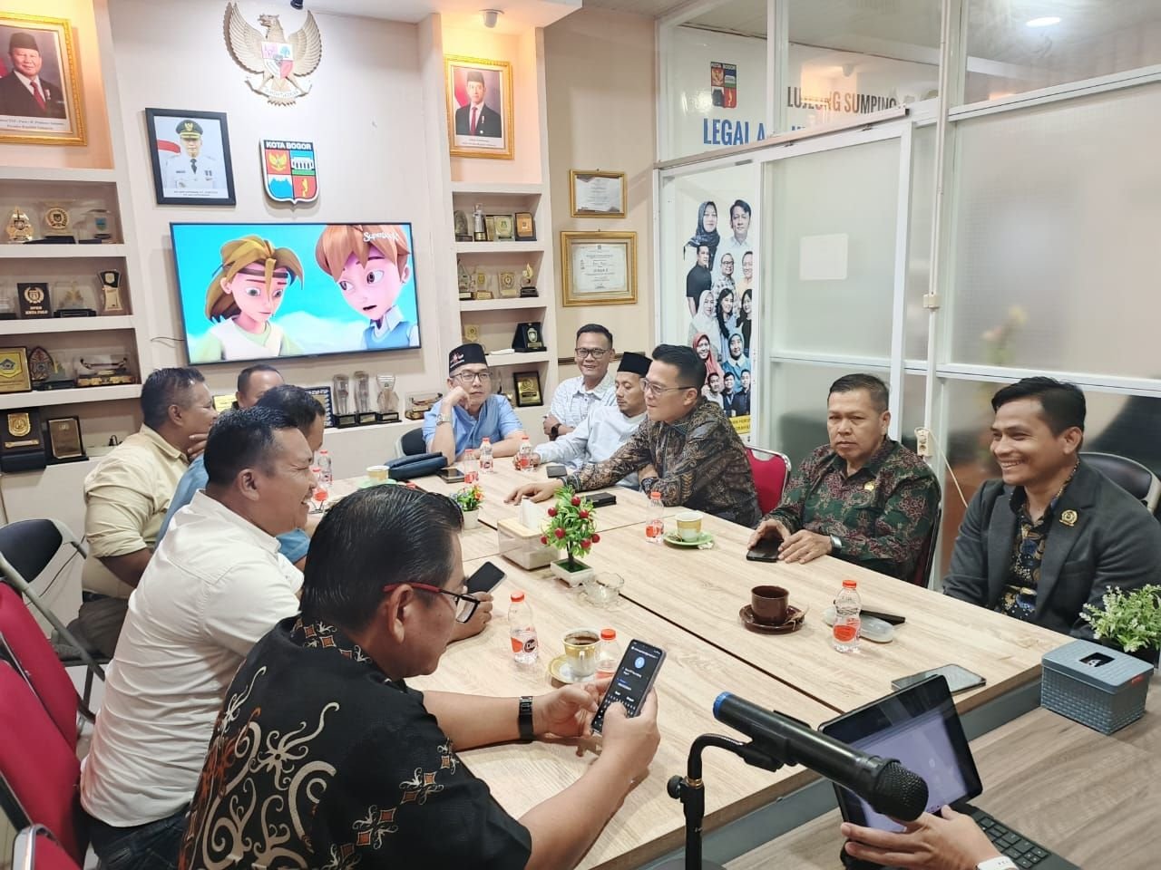 DPRD Kota Cilegon Gagas Perda Pengaturan Kabel Listrik dan Provider Internet 5 DPRD Kota Cilegon Gagas Perda Pengaturan Kabel Listrik dan Provider Internet