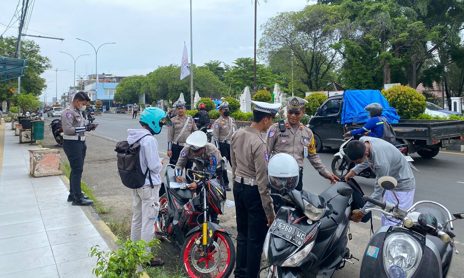 Operasi Keselamatan Maung Polres Cilegon, Pelanggar Lalu Lintas Siap-siap Ditindak 6 Operasi Keselamatan Maung Polres Cilegon, Pelanggar Lalu Lintas Siap-siap Ditindak