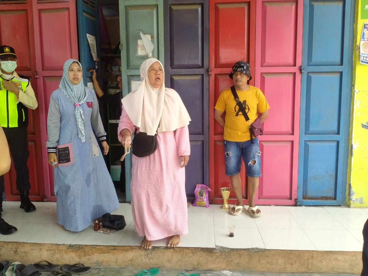 Dapat Perlawanan Owner Pet Shop, Satu Kios di Taman Sari Kota Serang Batal Dibongkar 5 Dapat Perlawanan Owner Pet Shop, Satu Kios di Taman Sari Kota Serang Batal Dibongkar