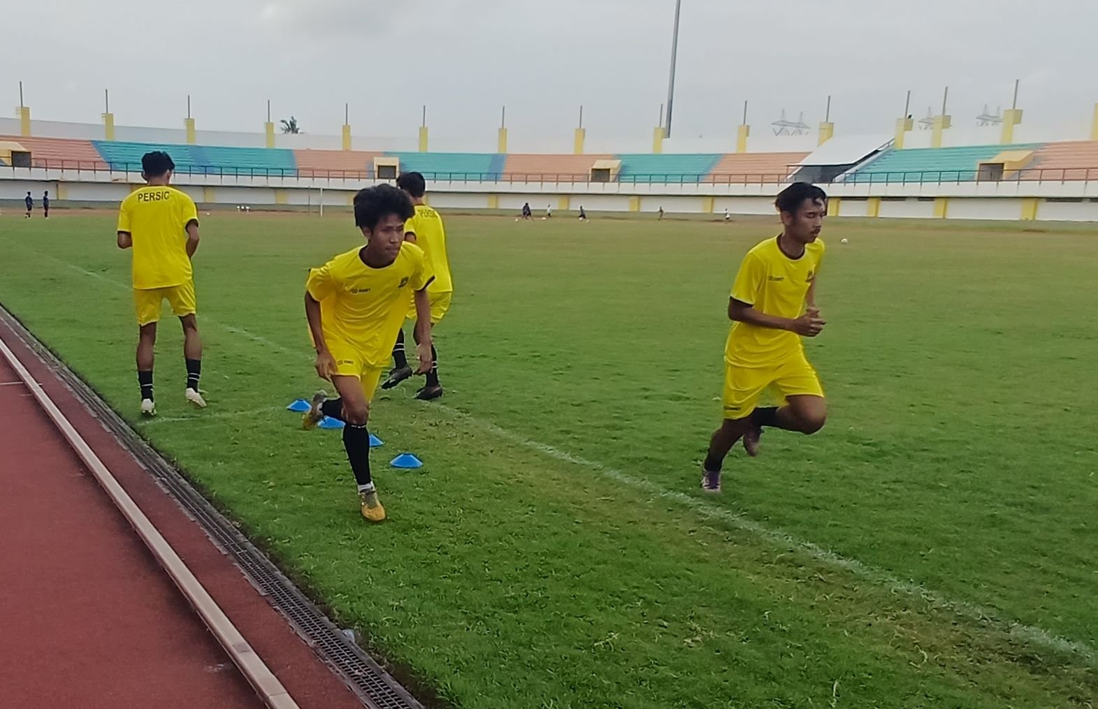Delapan Tim Saling Sikut Demi Kejar Tiket Semifinal di Liga 4 Banten 4 Delapan Tim Saling Sikut Demi Kejar Tiket Semifinal di Liga 4 Banten