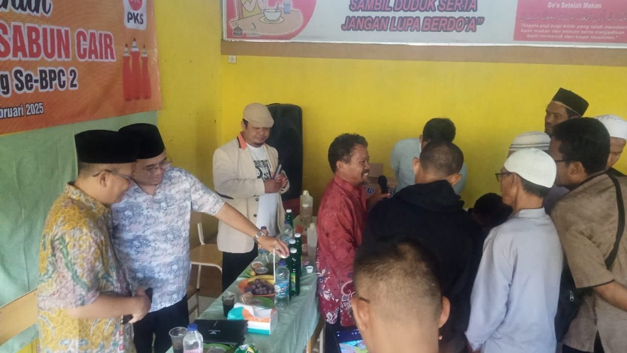 PKS Kabupaten Serang Latih Kader Produksi Sabun Cuci Piring, Sebagai Bekal Keahlian Usai Pensiun 2 PKS Kabupaten Serang Latih Kader Produksi Sabun Cuci Piring, Sebagai Bekal Keahlian Usai Pensiun