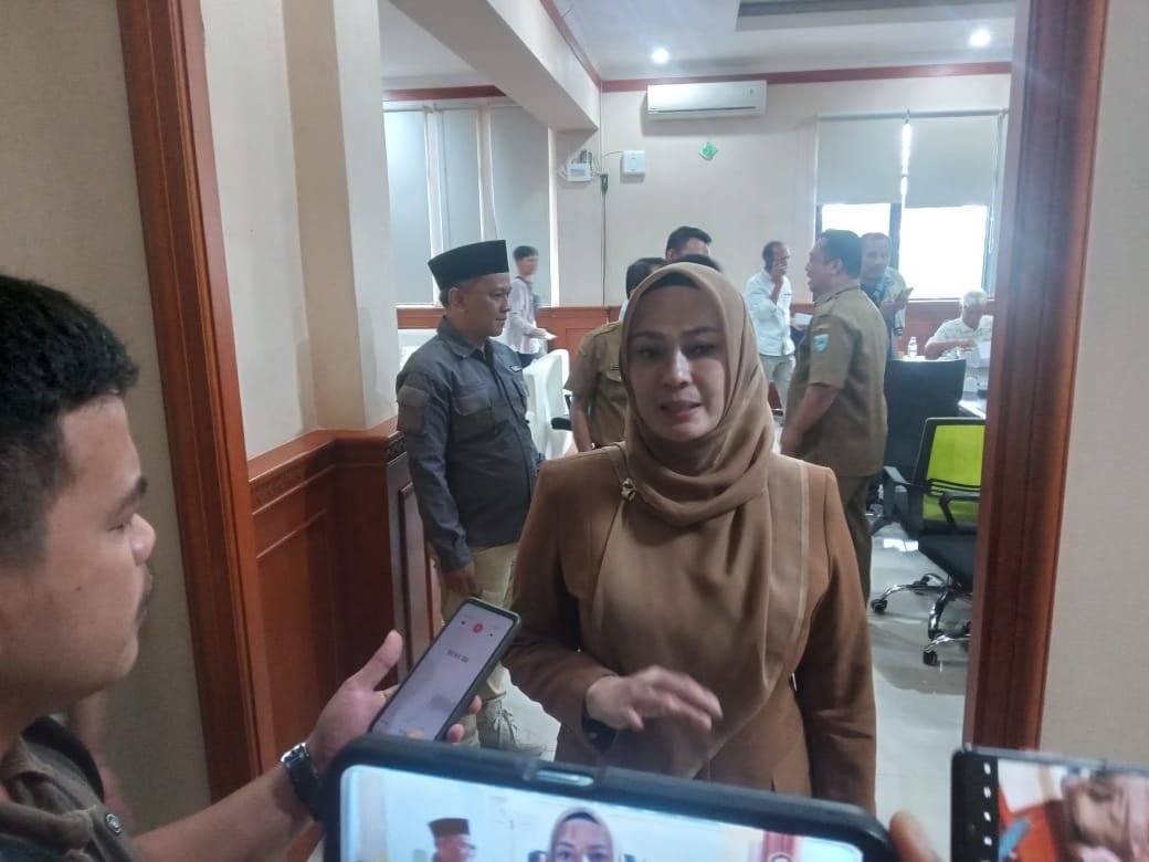 Irna Narulita Pamit Beri Pesan Jadi Bupati Berat, Siap Kawal Kepemimpinan Dewi-Iing 10 Irna Narulita Pamit Beri Pesan Jadi Bupati Berat, Siap Kawal Kepemimpinan Dewi-Iing