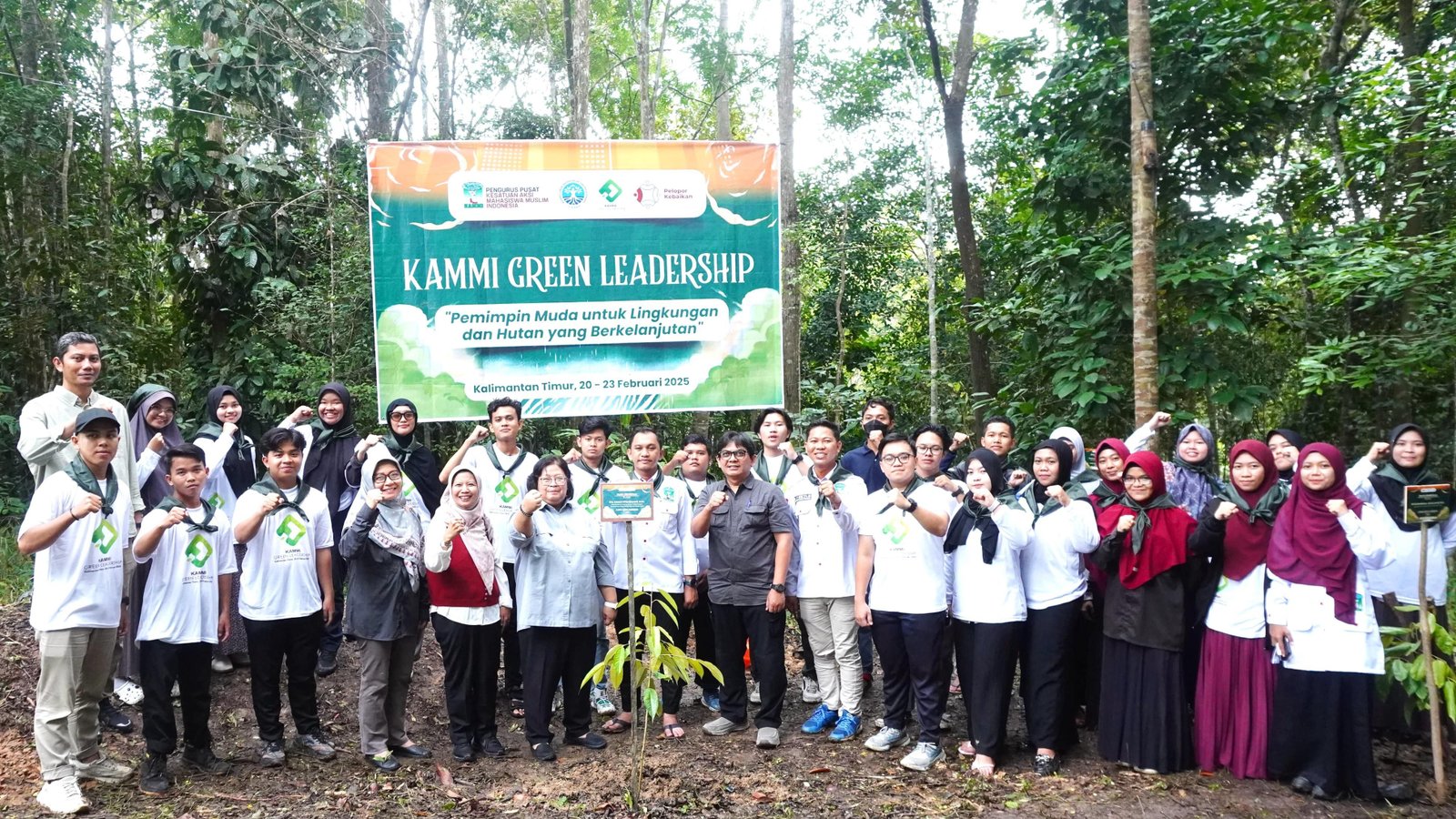 Pembukaan KAMMI Green Leadership di Kaltim, Gaungkan Kepemimpinan Muda untuk Lingkungan dan Hutan yang Berkelanjutan 1 Pembukaan KAMMI Green Leadership di Kaltim, Gaungkan Kepemimpinan Muda untuk Lingkungan dan Hutan yang Berkelanjutan