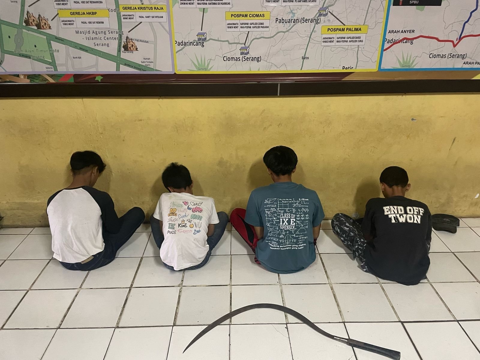 Lagi Seru Tawuran Antar Geng, 4 Bocah Pelajar SMP di Kota Serang Ditangkap Polisi